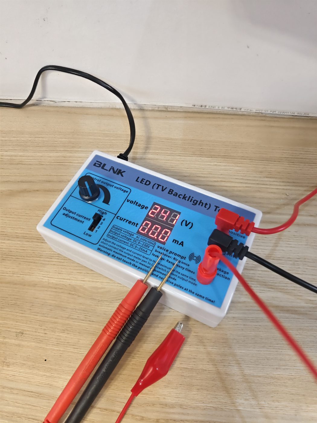 CB250 connected to LED strip with probes
